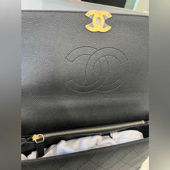 Chanel flap back bag - Picture 3 of 6